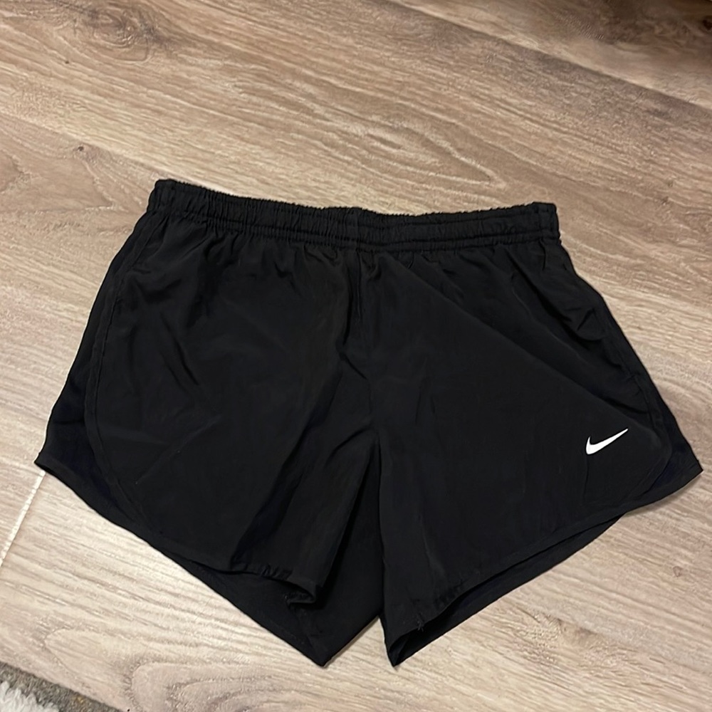 Kids Sz M Nike running shorts